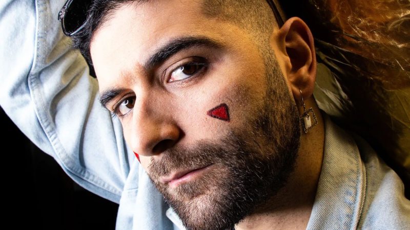 Manelito lanza un canto a la diversidad con «Somos Todas Iguales»